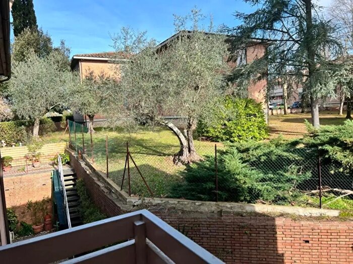 Appartamento trilocale in vendita in Siena