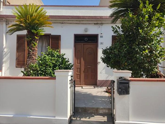 Casa con 6 locali in vendita in Via Policastrelli, Milazzo