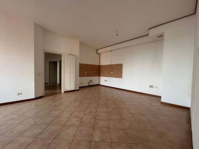 Appartamento trilocale in affitto in Fagnano Olona