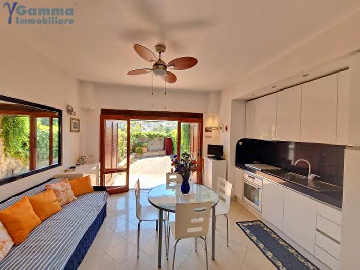 Appartamento bilocale in vendita in Via del Sole, Monte Argentario