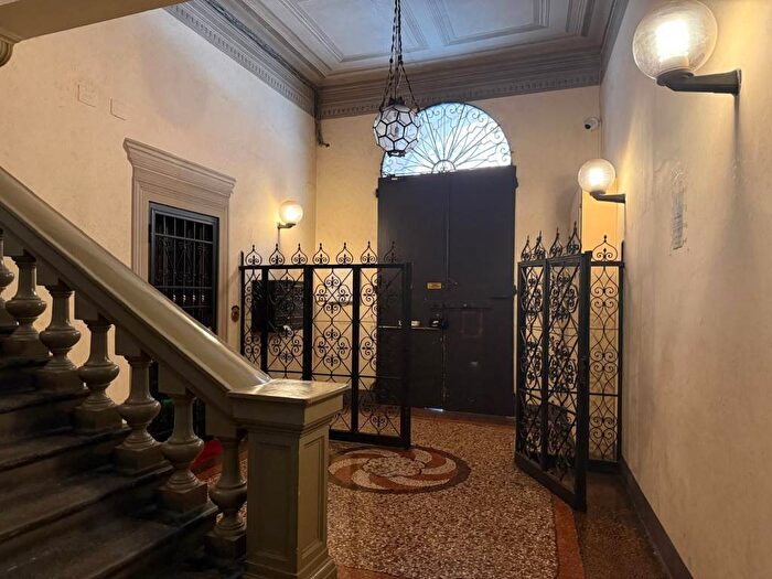 Appartamento monolocale in affitto in Via Santo Stefano, Santo Stefano, Bologna