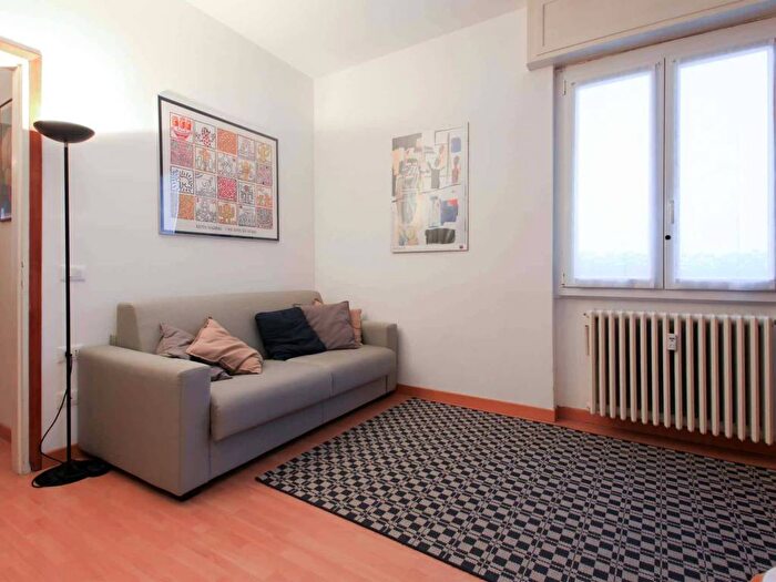 Appartamento trilocale in affitto in Via Mincio, Corvetto, Milano