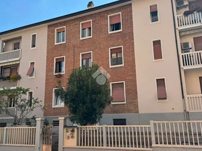 Appartamento bilocale in vendita in Via V Angeli, Cesena