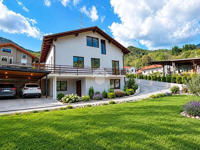 Casa quadrilocale in vendita in Borgata Palmero, Rubiana