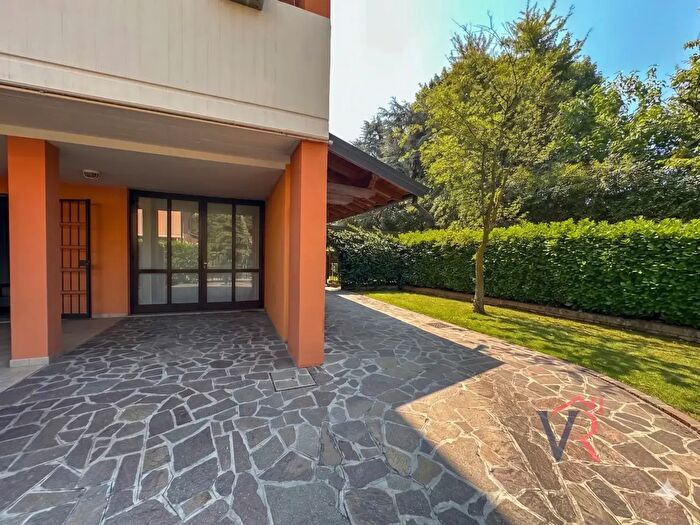 Casa quadrilocale in vendita in Via Mazzocchi, Torbole Casaglia