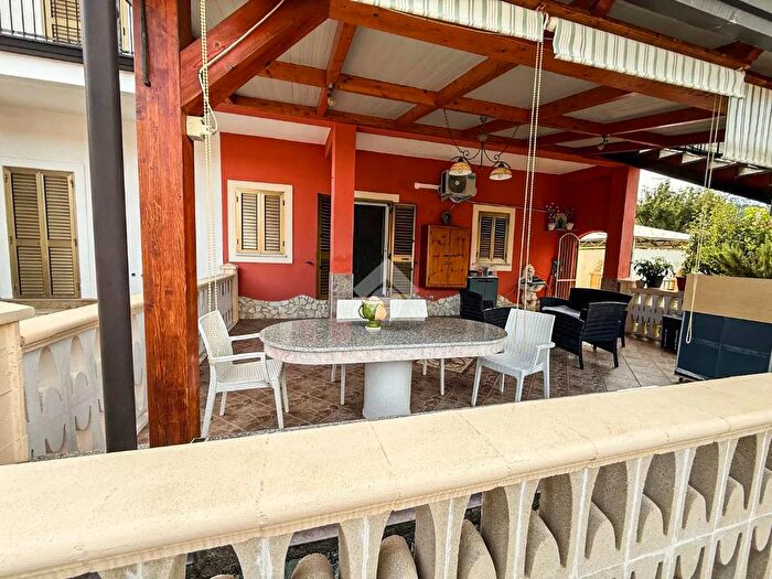 Casa bilocale in vendita in CSo Marina, Longobardi