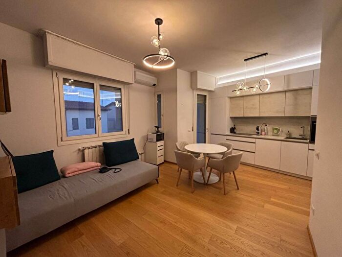 Appartamento bilocale in affitto in VIALE MALTA, Campo di Marte, Firenze