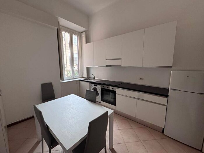 Appartamento quadrilocale in affitto in Via Spartaco, Montenero, Milano