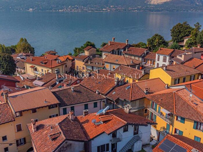 Casa quadrilocale in vendita in Via Dei Partigiani, Suna, Verbania
