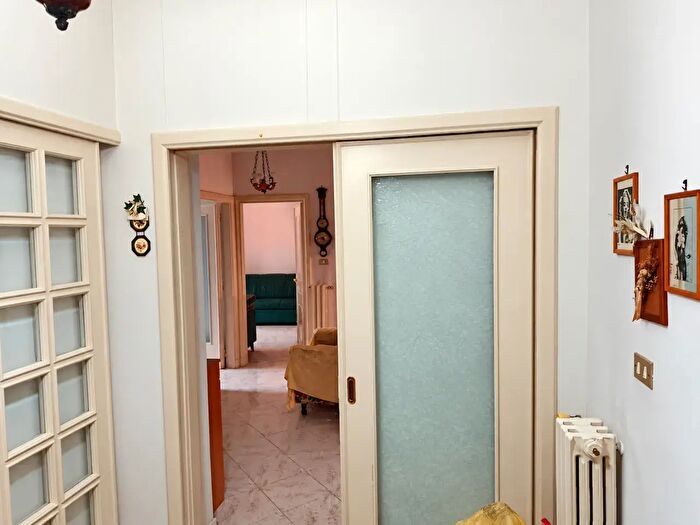Appartamento quadrilocale in vendita in Via Adige, Lecce