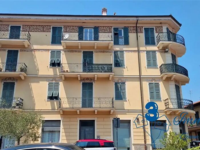 Appartamento quadrilocale in vendita in Villanova D'Albenga