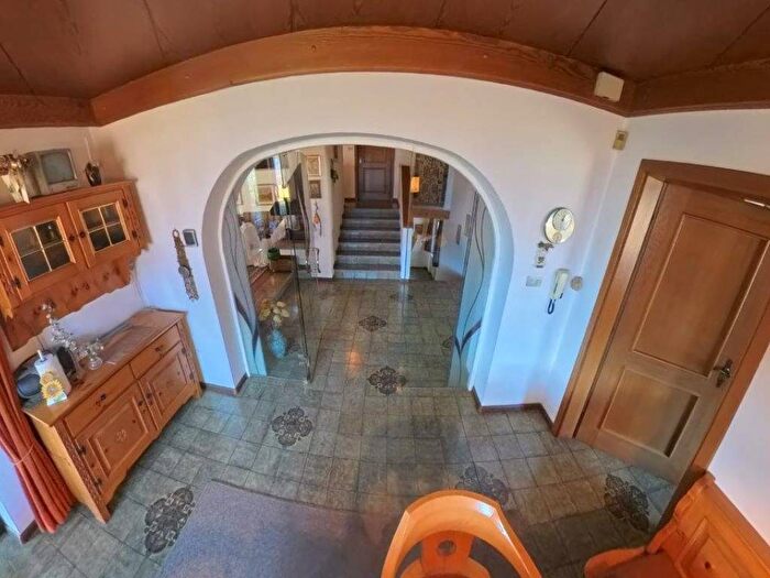 Casa con 5 locali in affitto in Magrè sulla Strada del Vino