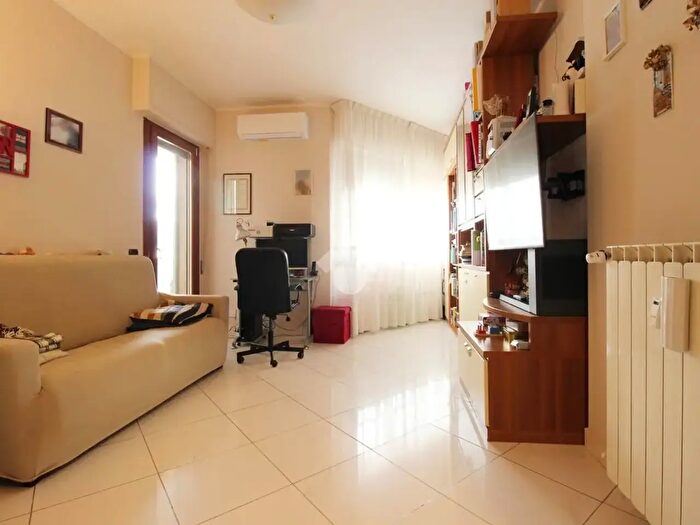 Appartamento quadrilocale in vendita in Via Clementi, Prato