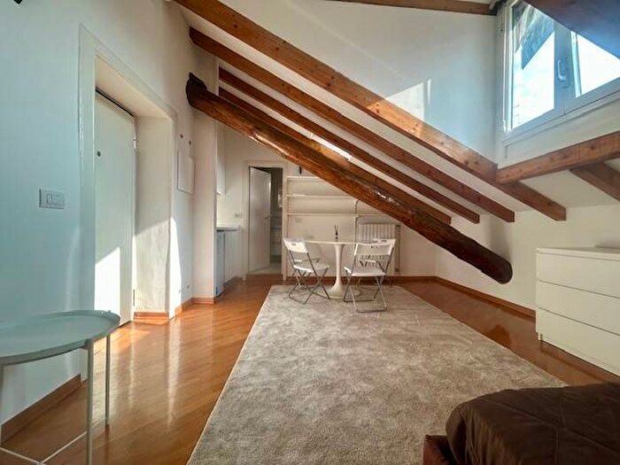 Appartamento monolocale in affitto in Via Ausonio, Corso Genova, Milano