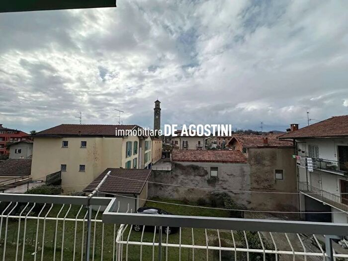 Appartamento bilocale in vendita in Via Cesare Battisti Invorio Novara, Invorio