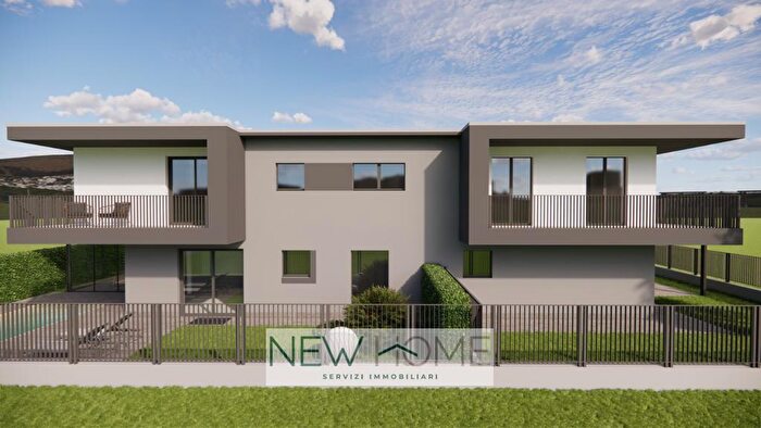 Casa quadrilocale in vendita in Via Copparo, Verona