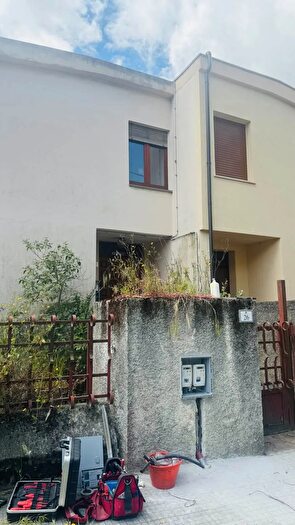 Appartamento con 8 locali in vendita in Nuoro, Nuoro