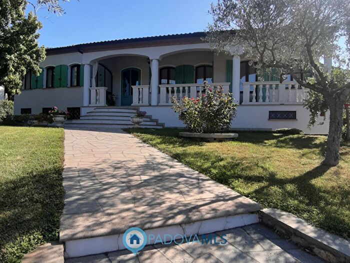 Casa con 5 locali in vendita in Via Monte Cecilia, Baone