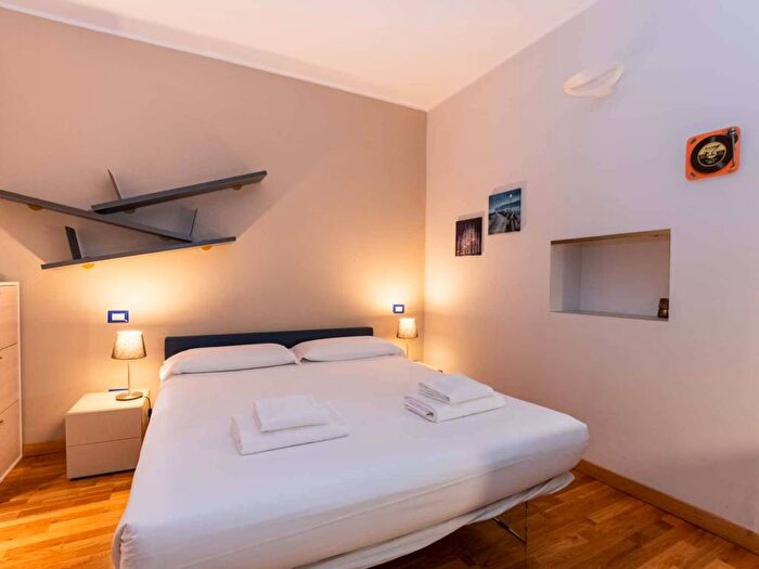 Appartamento bilocale in affitto in Corso Genova, Milano