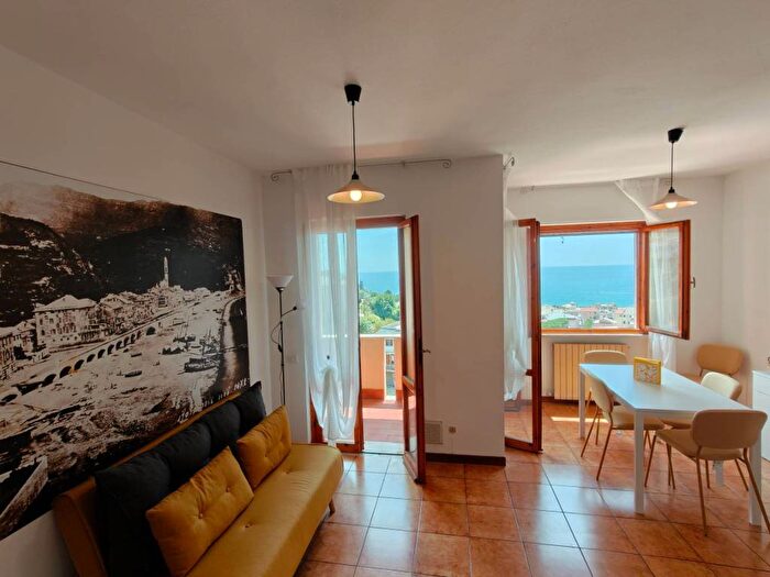 Appartamento trilocale in affitto in via traversa torrente san lorenzo, Centro, Moneglia