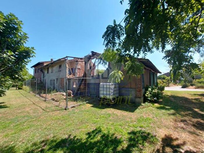 Casa quadrilocale in vendita in Cascina Regona, San Fiorano