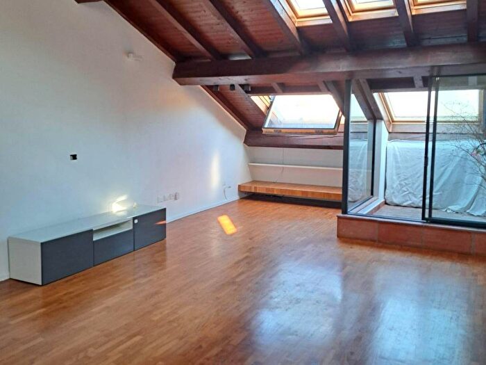 Appartamento trilocale in affitto in Via Massimo DAzeglio, Parco Ducale Oltretorrente, Parma