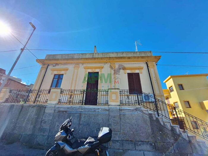 Appartamento bilocale in vendita in Via Torrente Medina, Reggio Calabria