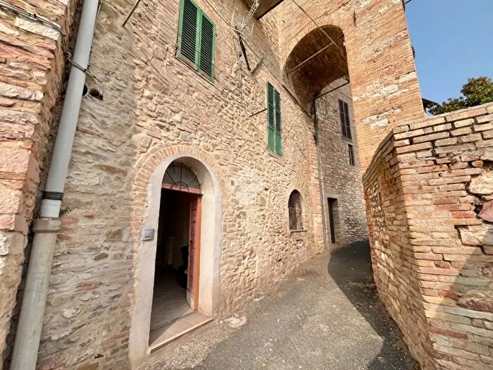 Casa trilocale in vendita in Vicolo Illuminati, Assisi