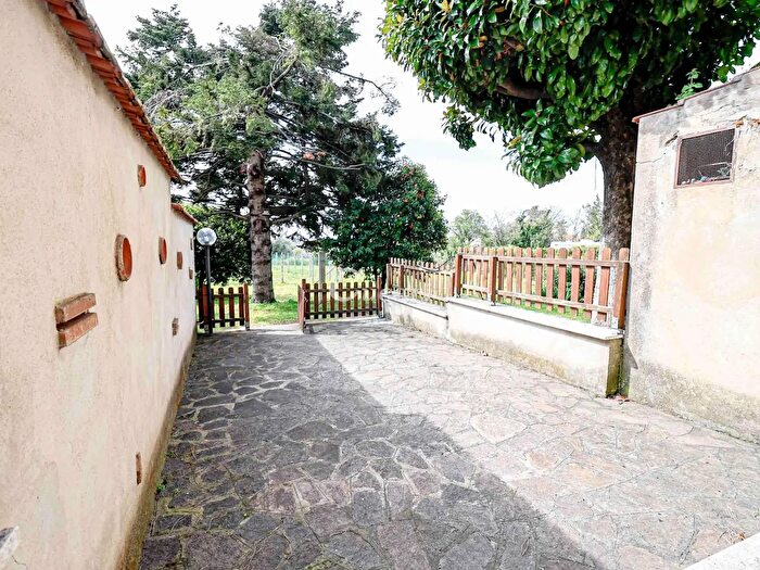 Appartamento bilocale in vendita in Via del Divino Amore, Marino