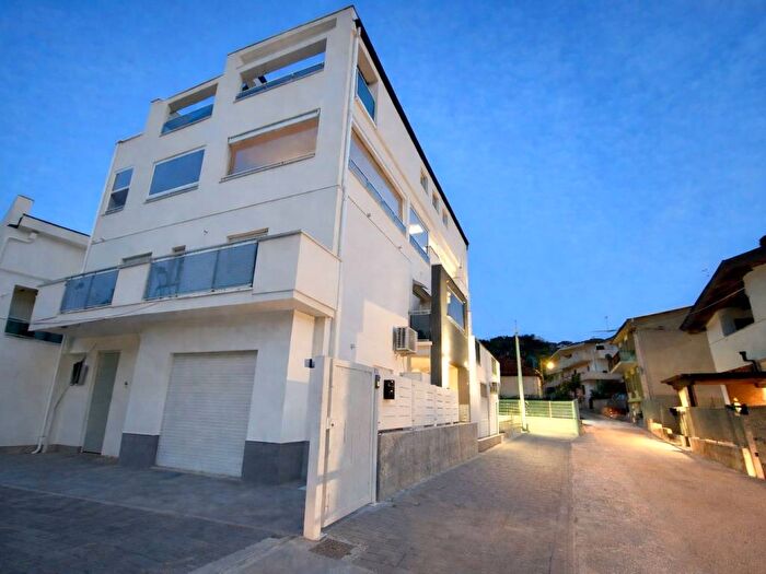 Appartamento bilocale in affitto in Via Lago di Varano, Colle Pineta Colle Santo Spirito, Pescara