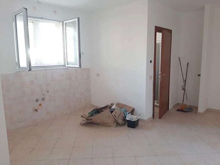 Appartamento monolocale in vendita in Via Faraoni, Formia