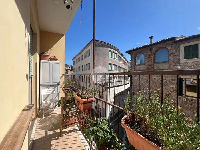 Appartamento trilocale in vendita in Via del Collegio, Tivoli