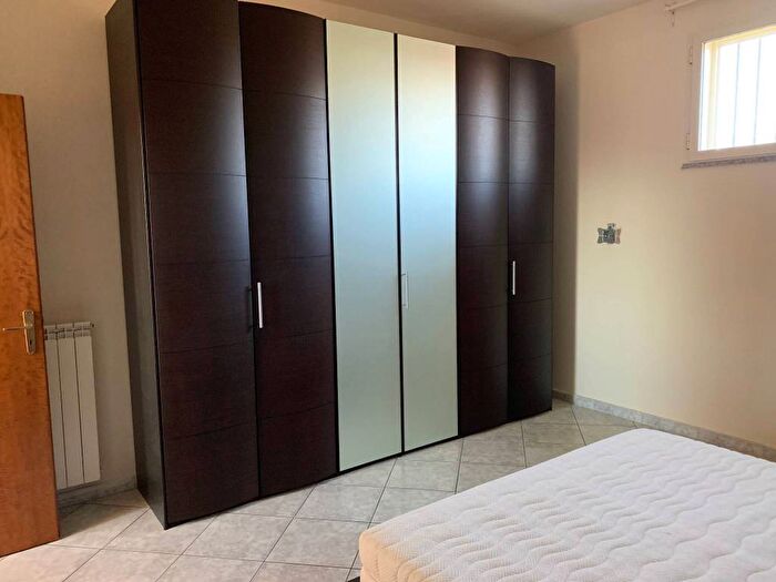 Appartamento con 5 locali in affitto in Recale