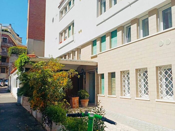 Appartamento bilocale in affitto in Via Archimede, Euclide, Roma