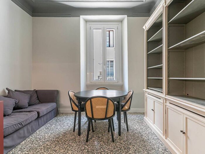 Appartamento trilocale in affitto in Via Plinio, Buenos Aires, Milano