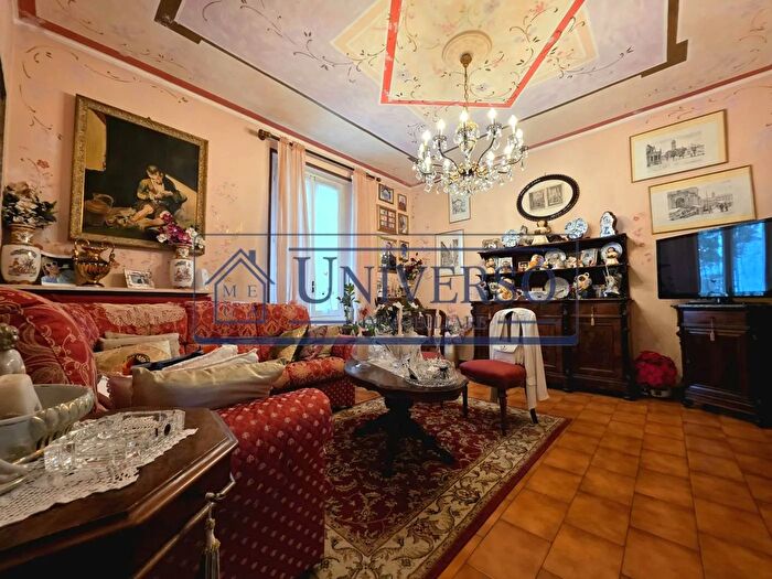 Appartamento quadrilocale in vendita in Via Antonio Cagnoni Voghera, Voghera