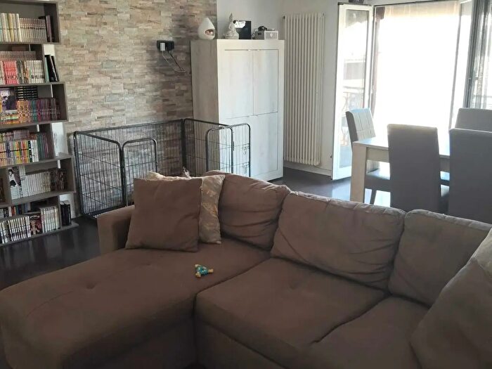 Appartamento quadrilocale in vendita in Viale Roma, Palombara Sabina