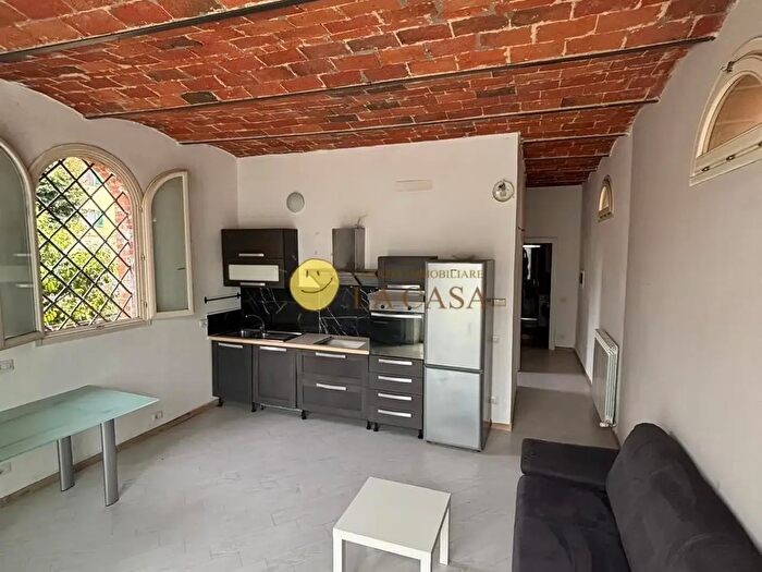 Appartamento trilocale in vendita in Reggello