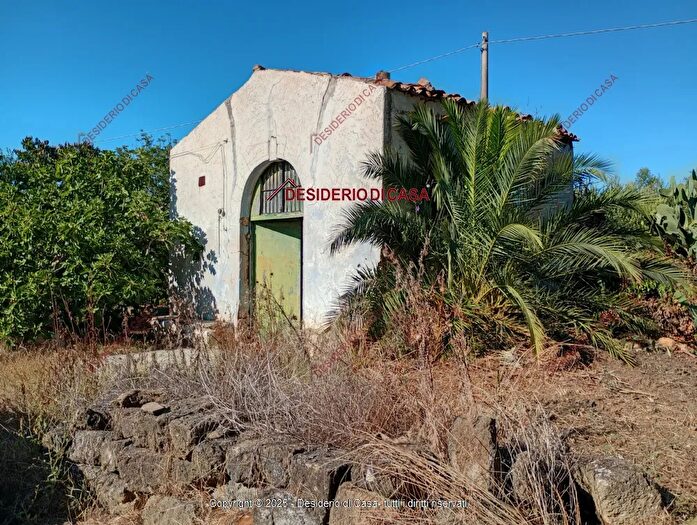 Casa quadrilocale in vendita in Partinico