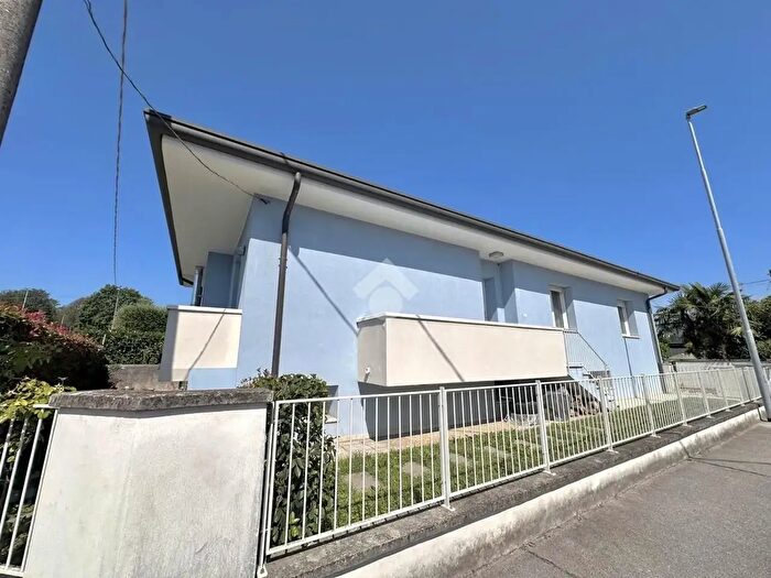 Casa con 5 locali in vendita in Via Cabianca, Piombino Dese