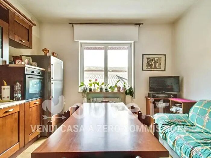 Casa con 6 locali in vendita in Via Garibaldi, Arcole