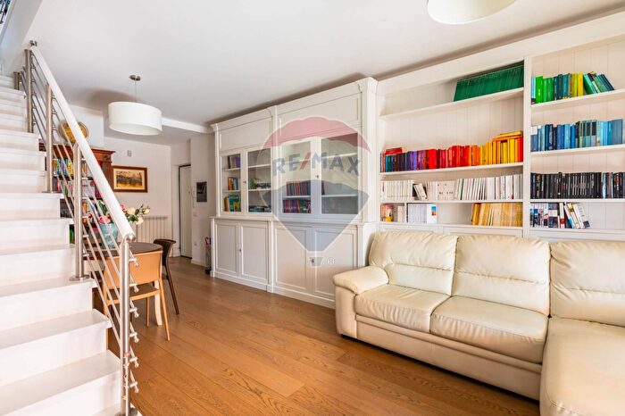 Appartamento con 7 locali in vendita in Via Andrea Cordedda, Sassari