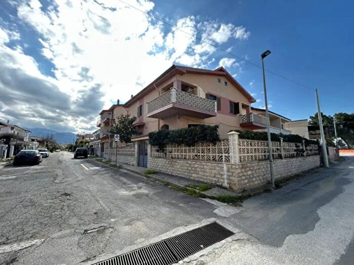 Casa quadrilocale in vendita in CoriglianoRossano Via New York Cda Momena Snc, Cariati