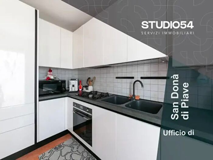 Appartamento trilocale in vendita in Via Don Carlo Giacomin, Zenson Di Piave