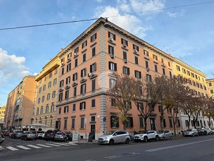 Appartamento bilocale in vendita in Ad Piazza Capponi, Roma
