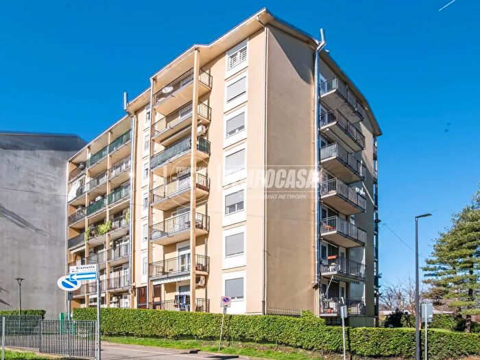 Appartamento bilocale in vendita in Via Donato Bramante, Limbiate