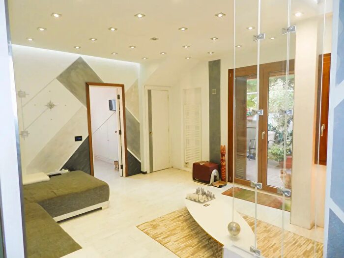 Appartamento trilocale in vendita in Via Giulio Cesare, Santa Marinella