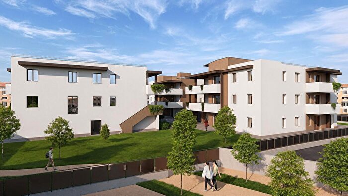 Appartamento quadrilocale in vendita in Via Claudia, Maranello