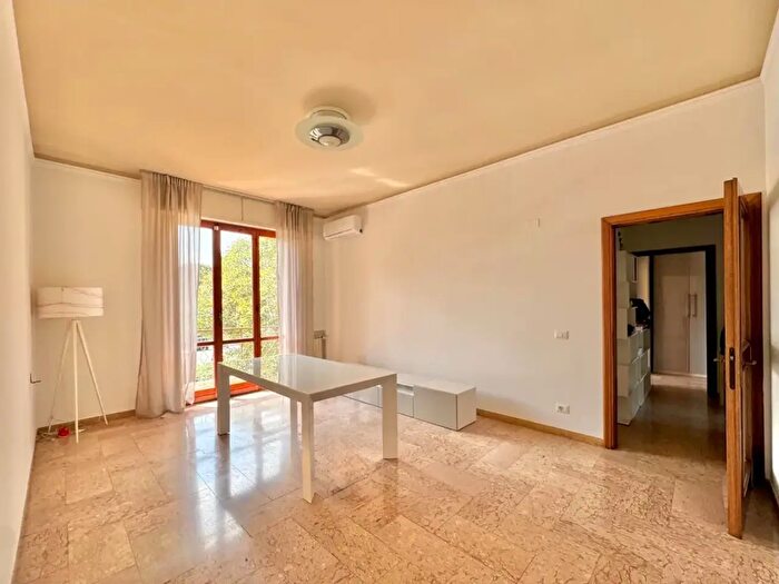 Appartamento trilocale in affitto in Via della Loggetta Snc, Firenze