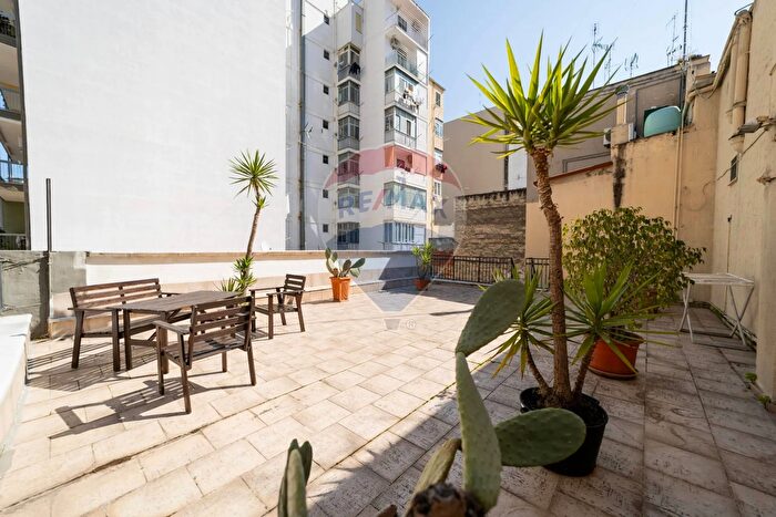 Casa trilocale in vendita in Via Bengasi, Bari